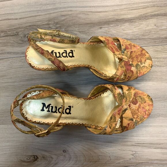 Mudd Y2K Retro Women’s 7M Sandals Strappy Block Heels Floral Tapestry Platforms - Picture 11 of 11